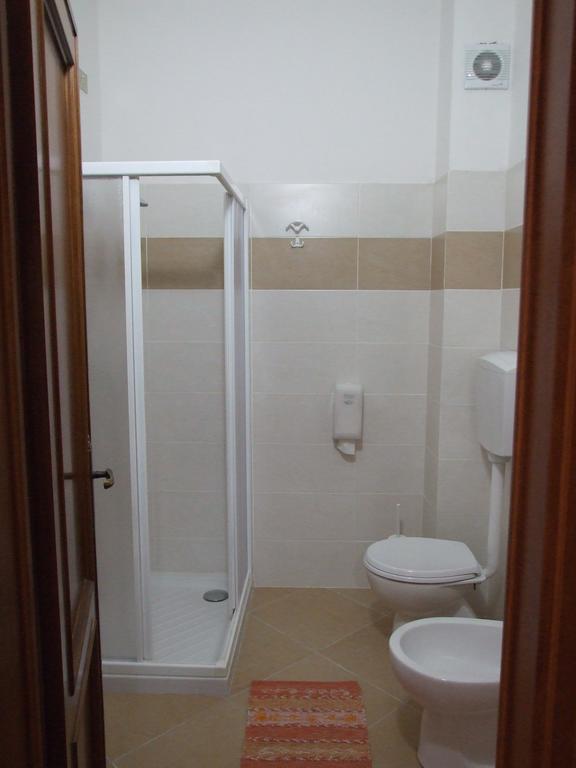 Hotel Midy Viareggio Bagian luar foto